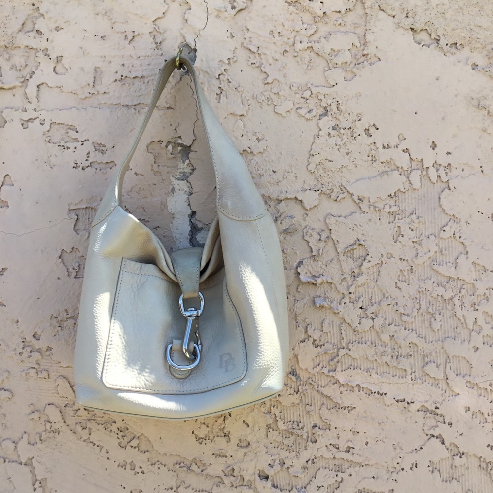 Dooney & Bourke Annalisa logo lock sack hobo